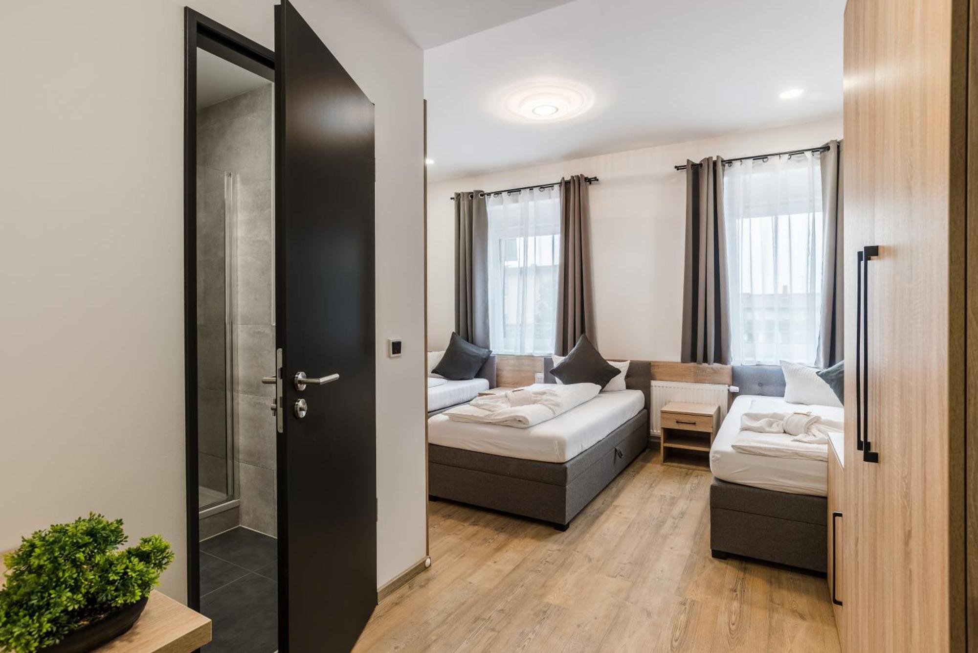 Hotel Montenegro ヴォルムス エクステリア 写真