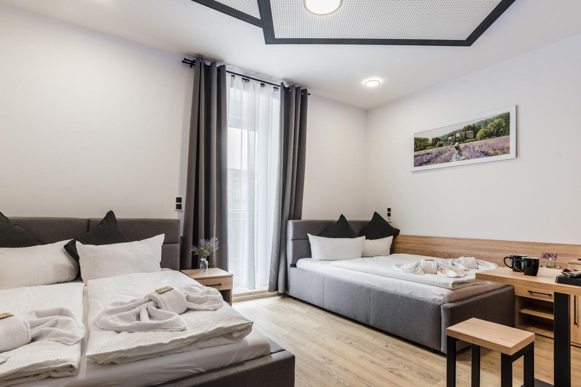 Hotel Montenegro ヴォルムス エクステリア 写真