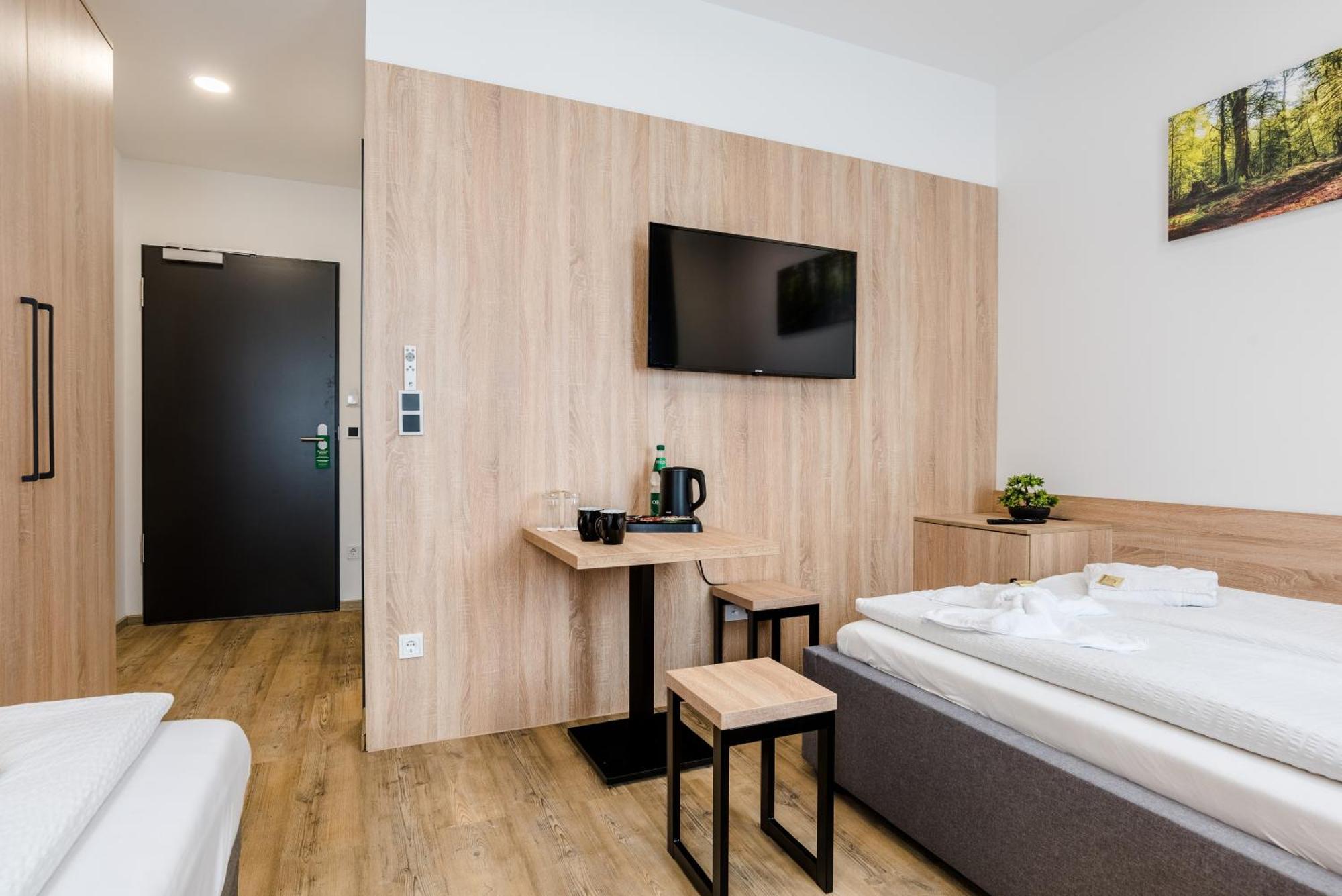 Hotel Montenegro ヴォルムス エクステリア 写真