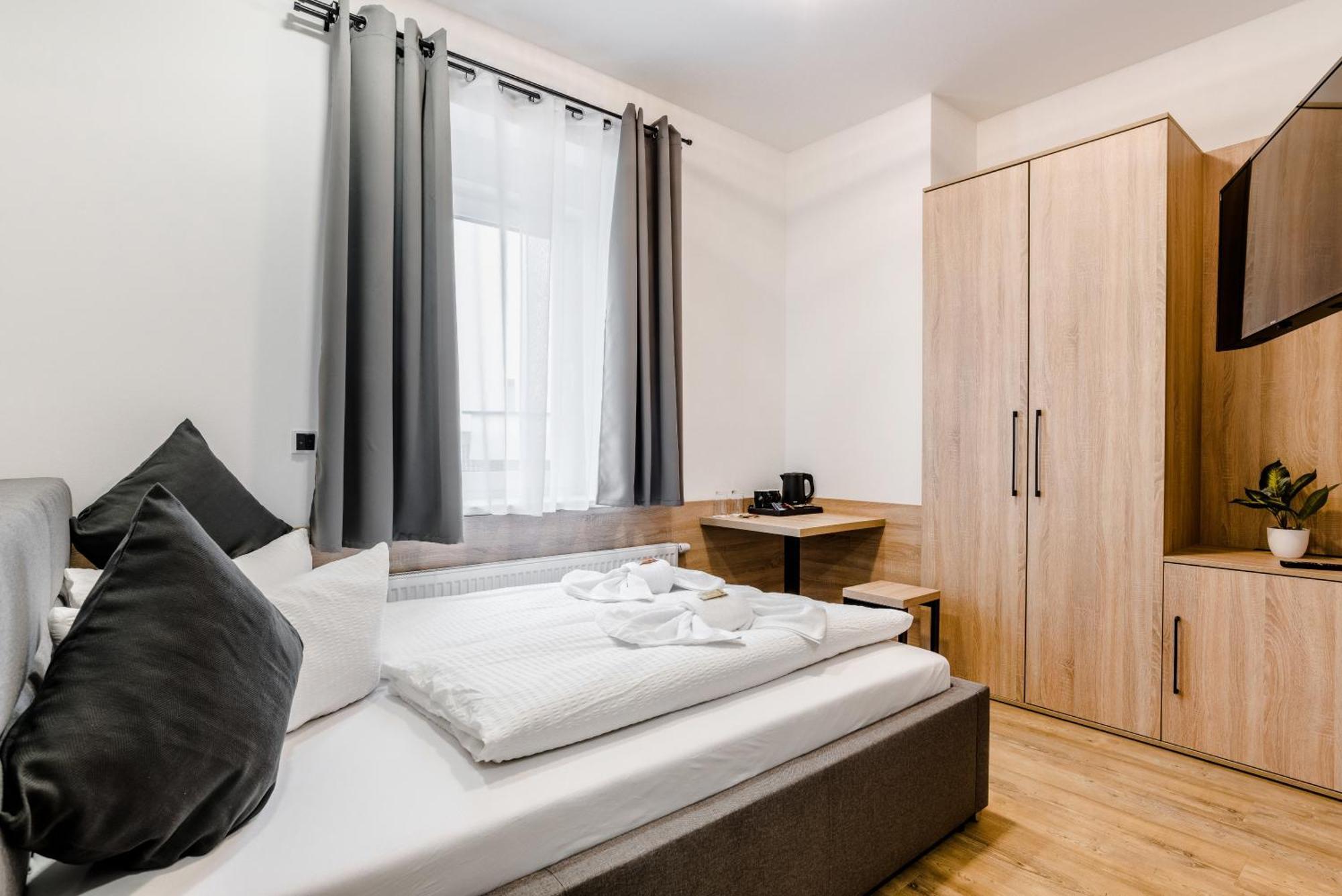 Hotel Montenegro ヴォルムス エクステリア 写真