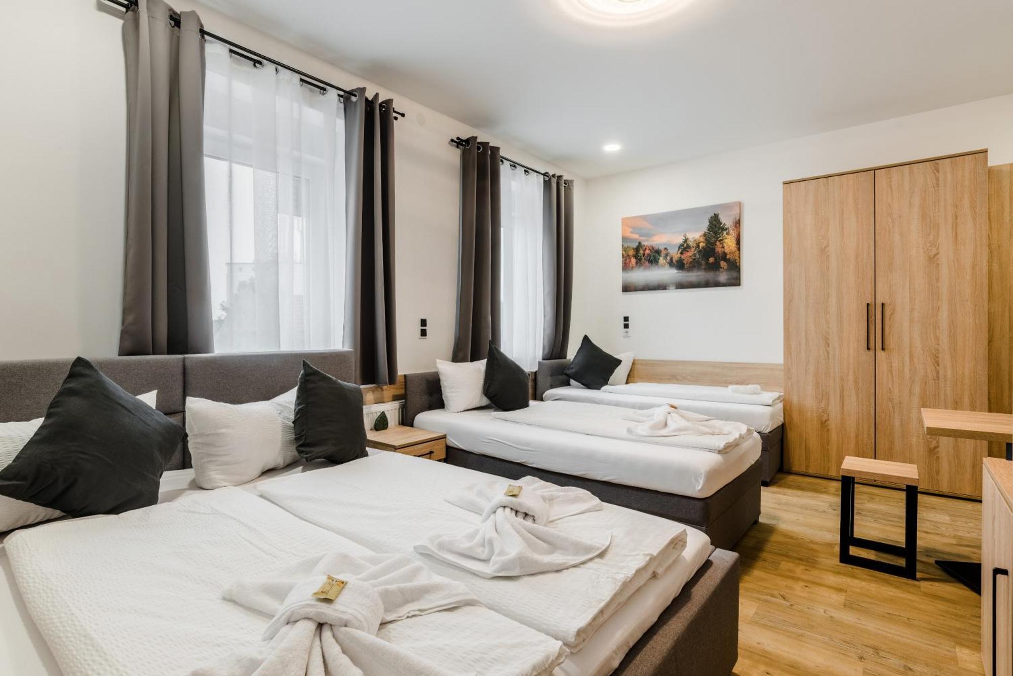 Hotel Montenegro ヴォルムス エクステリア 写真